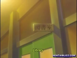 De întindere hentai adolescent greu poking în the bibliotecă cameră