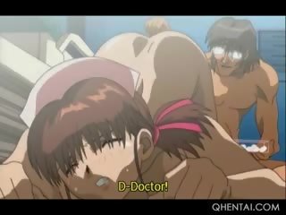 Hentai y tá practicing cho sinh với eggs trong cô ấy mưa